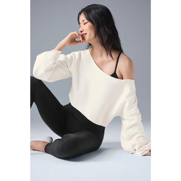 ALO Yoga Cropped Barre Shoulder Cover Up in Ivory - Picture 2 of 5